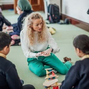 SINERGIJA STEAM UGDYME: NUO TEORIJOS IKI PRAKTIKOS (40 AKAD. VAL.)