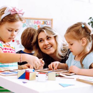 Mokinio padėjėjo mokymai „SĖKMINGO BENDRAVIMO LINK: PAŽINK-ATRASK-VEIK“ (8 akad. val.)