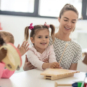 Mokinio padėjėjo mokymai „SĖKMINGO BENDRAVIMO LINK: PAŽINK-ATRASK-VEIK“ (8 akad. val.)