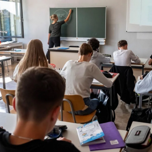 MOKINIO INDIVIDUALIOS PAŽANGOS STEBĖJIMAS BEI BRANDŽIOS ASMENYBĖS UGDYMAS MOKYKLOJE (40 akad. val.)