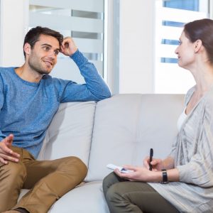 PSICHOSOCIALINIS KONSULTAVIMAS DIRBANT SU ASMENIMIS KRIZĖJE (8 akad.val.) Lekt. Renata Dubauskė